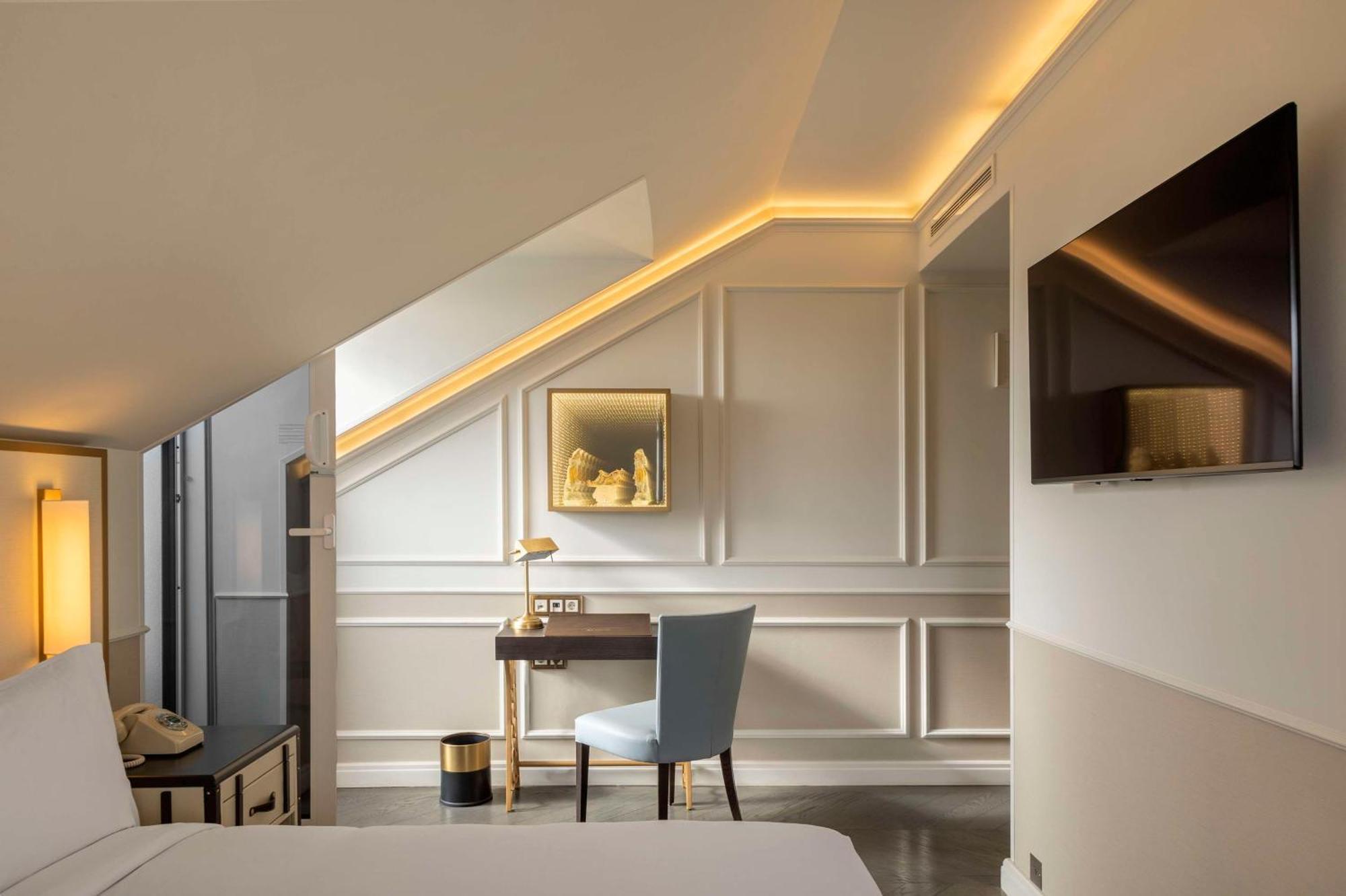 The Emerald House - Curio Collection By Hilton Hotel 4*