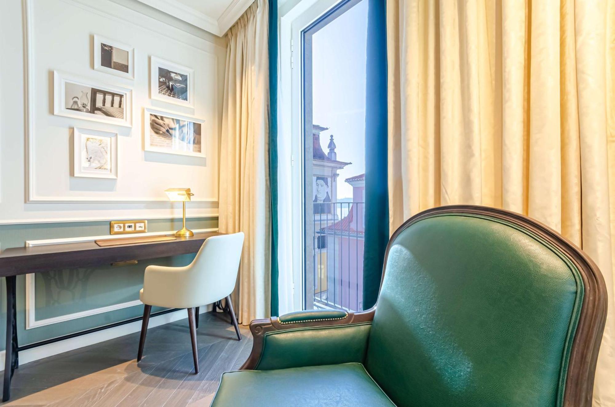 The Emerald House - Curio Collection By Hilton Lisboa