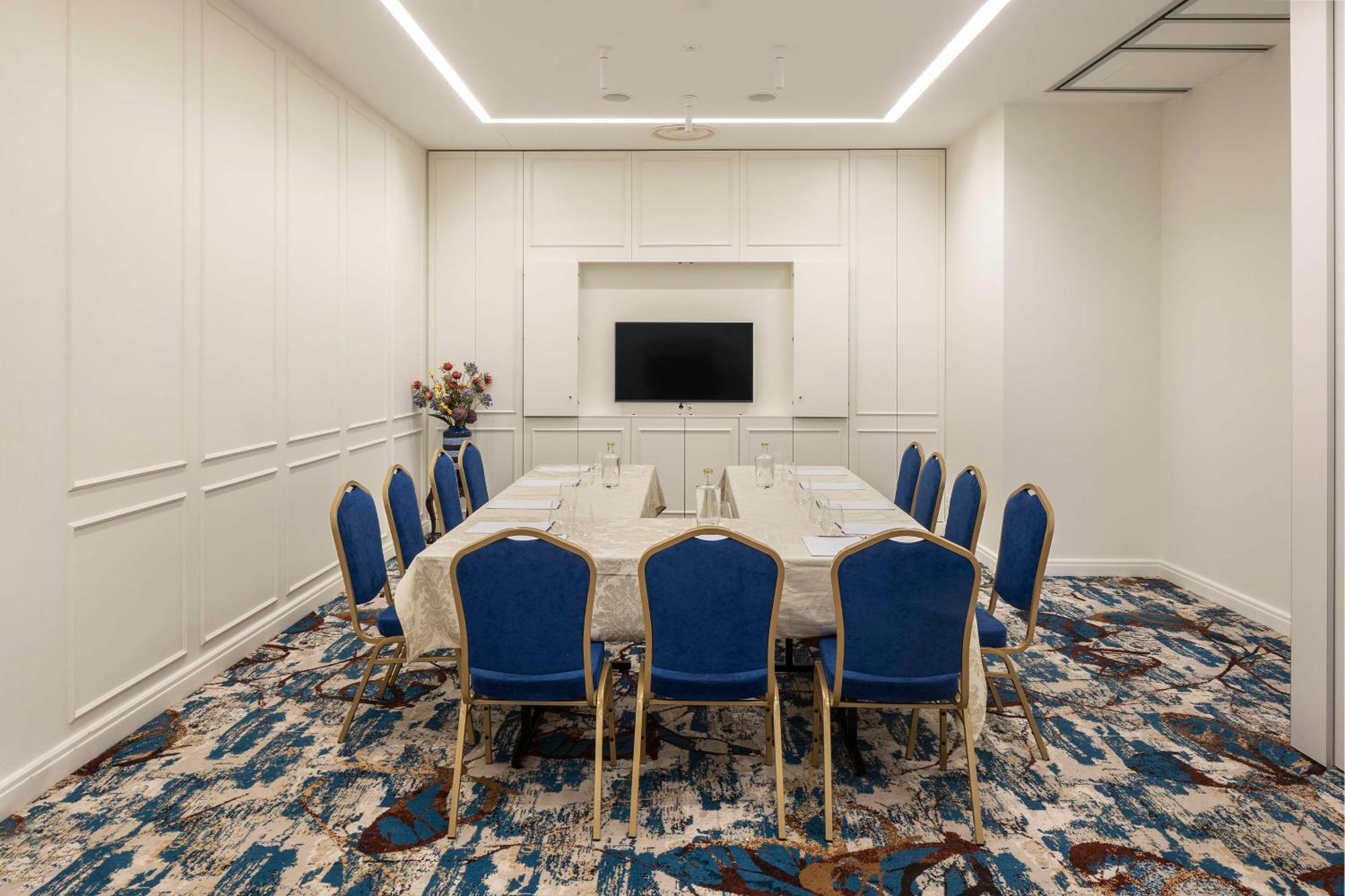 Hotel The Emerald House - Curio Collection By Hilton Lisboa